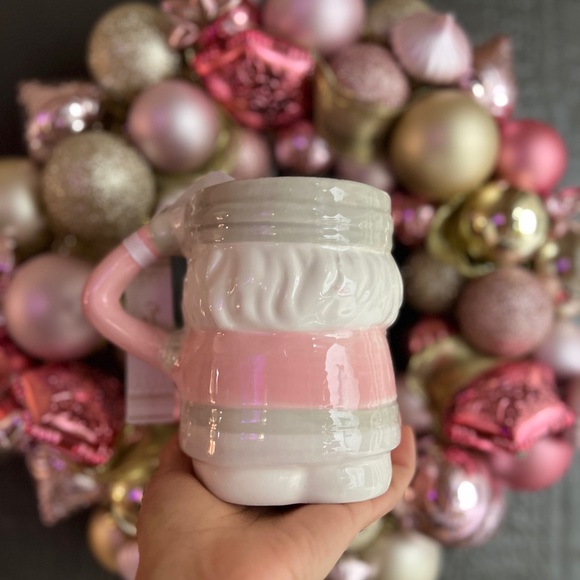 ✨NEW🩰Arlington Designs Pink Nutcracker Christmas Mug🎄 - Picture 4 of 7